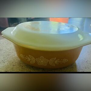 Pyrex Butterfly Gold Baking Dish